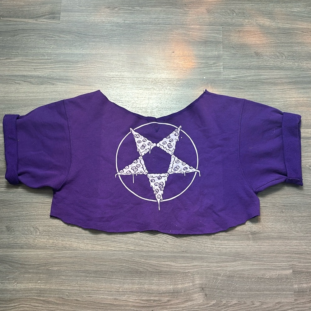 Pizza pentagram cropped sweater